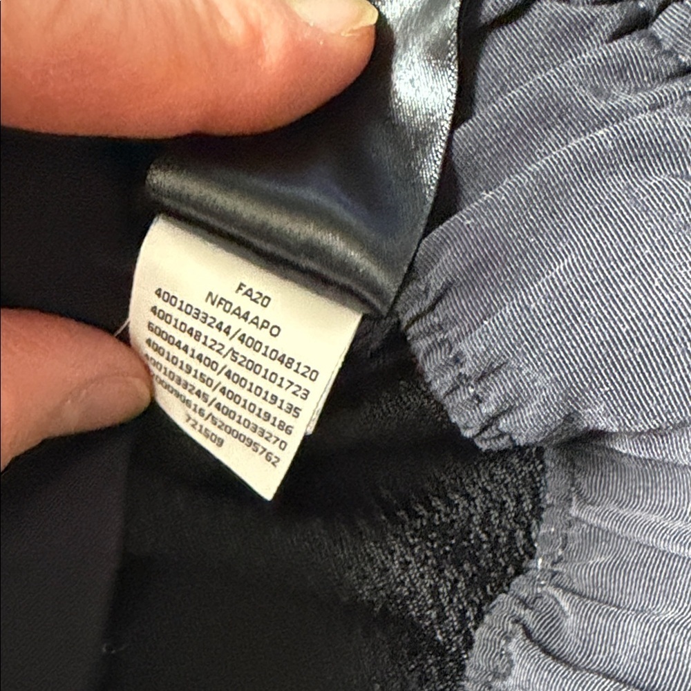 The North Face Womens Black Nylon Elastic Waist Cuffed Active Jogger Pant Medium - Picture 7 of 10